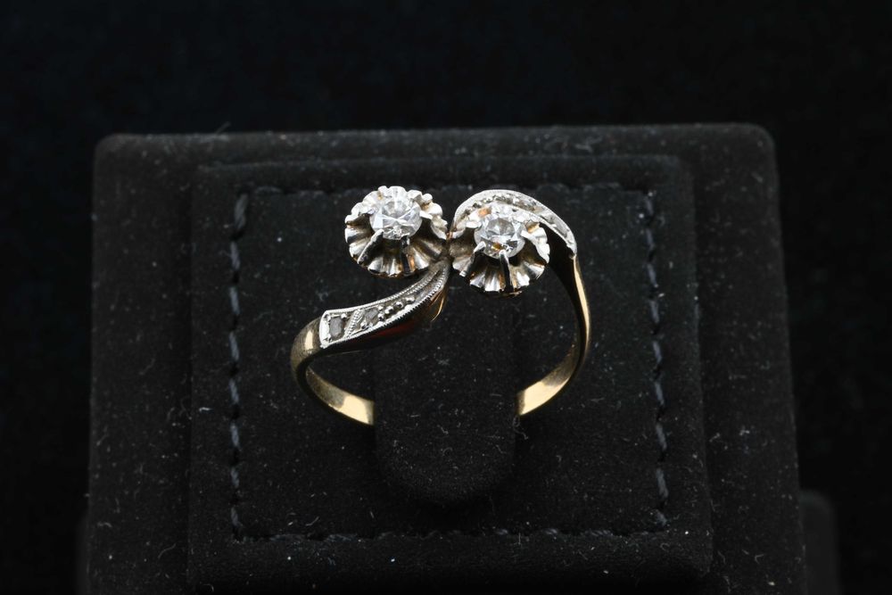 Златен Пръстен с 6 Диаманта, Злато 750 (18к), размер 55 1/2