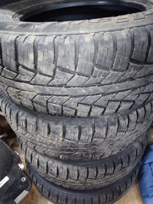 215/65/R16. Продам в отличном состоянии.