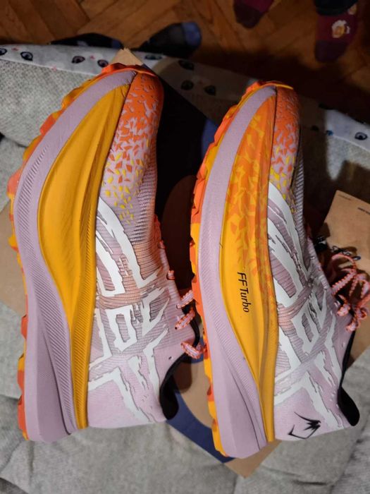 Нови маратонки за планинско бягане ASICS METAFUJI TRAIL