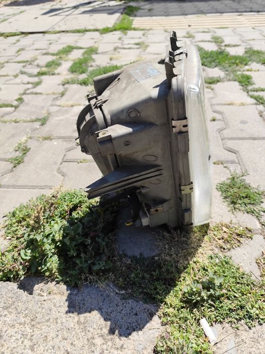 Десен фар за бус volkswagen lt