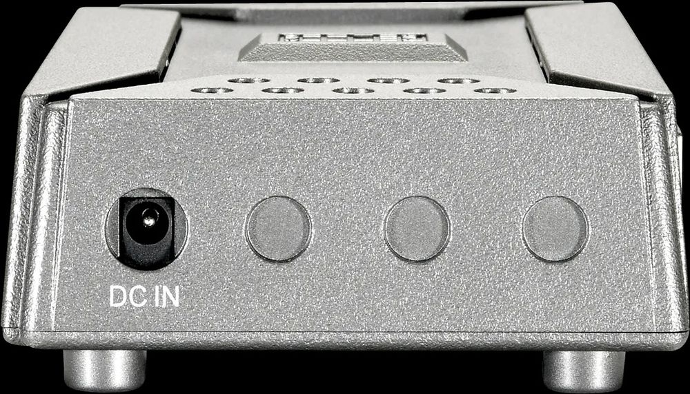 суич LEVELONE, Германия, 5 порта, 10/100Mbps