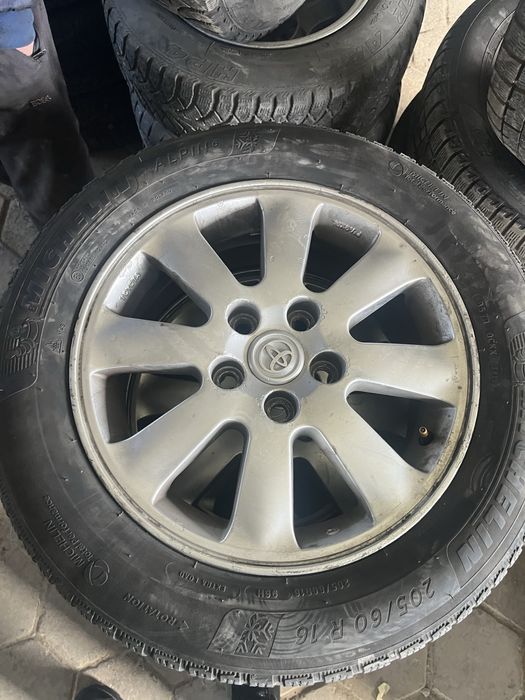 Продам диск камри 40