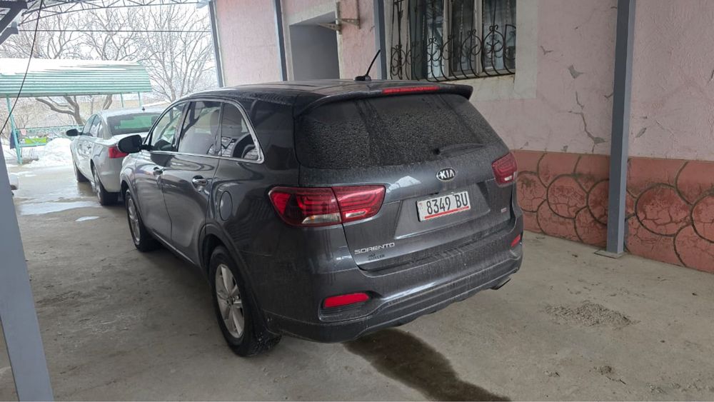 Kia Sorento машина