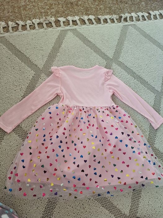 Розова детска рокля с hello kitty
