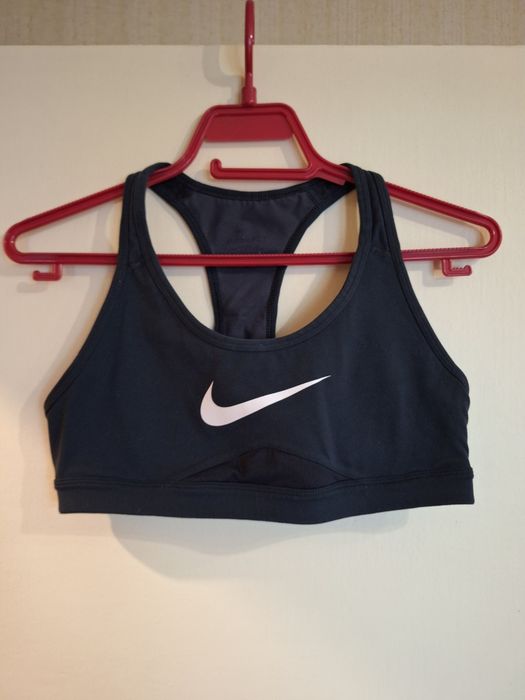 Спортни дрехи за жени