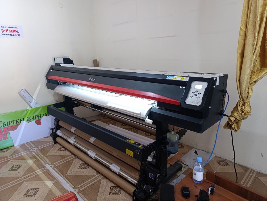 Продается широкоформатный принтер Locor