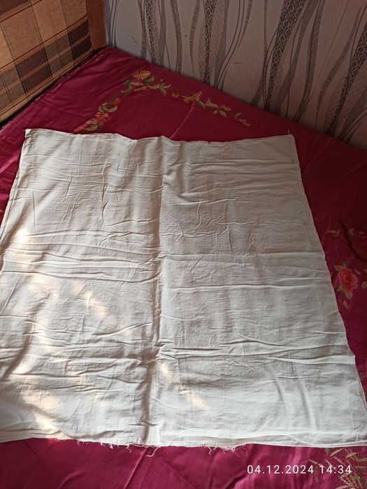 Продам одеяла, пледы, конверт на выписку.