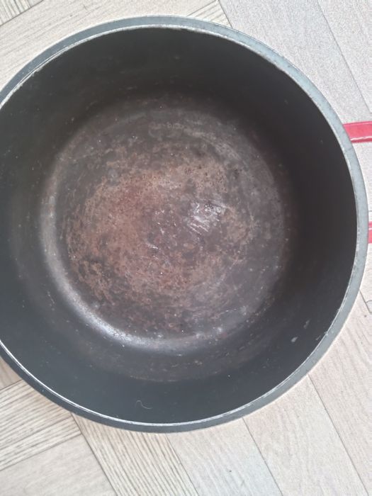 Чугунный    казан