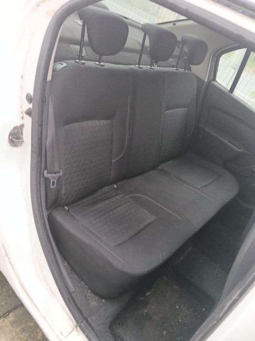 Banchetă bancheta cu spătar spatar  Dacia Logan 2