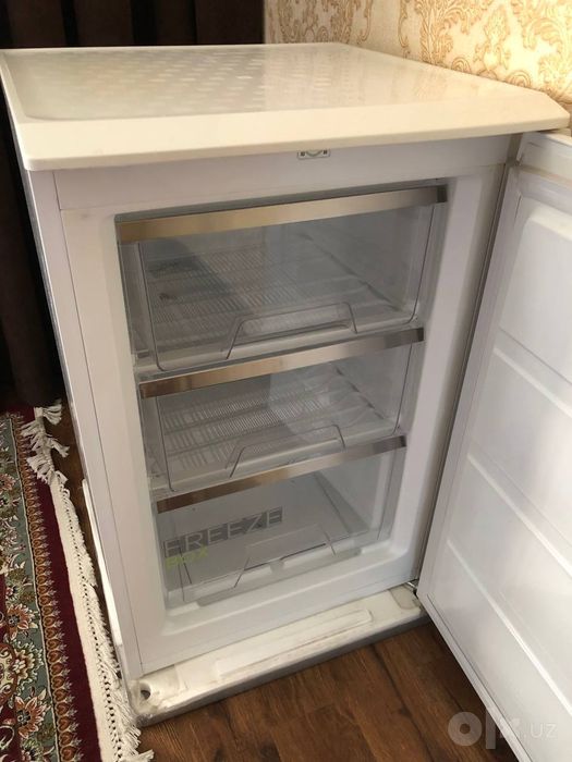 Морозильник Midea 86л — в хорошем состоянии