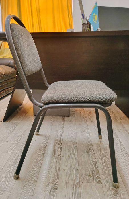 Офисные стулья, мебель