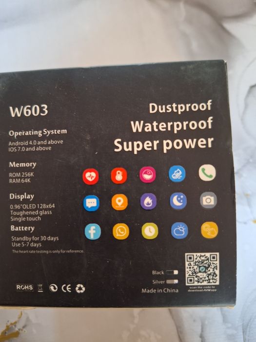 Смарт часы ,совместимые смартфоном.Есть дополнительно браслет.со смарт