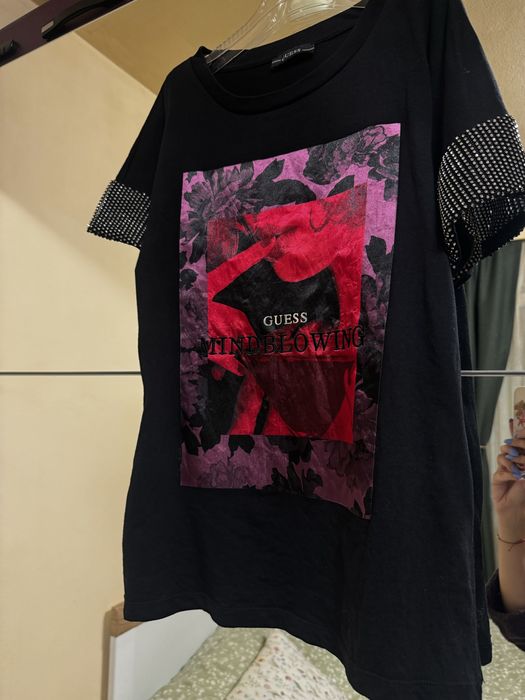 Оригинална черна тениска Guess