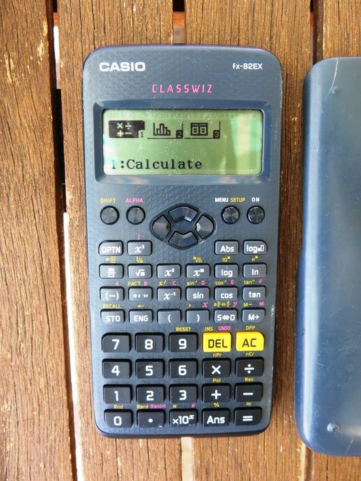 Научен калкулатор CASIO FX-82EX, Classwiz