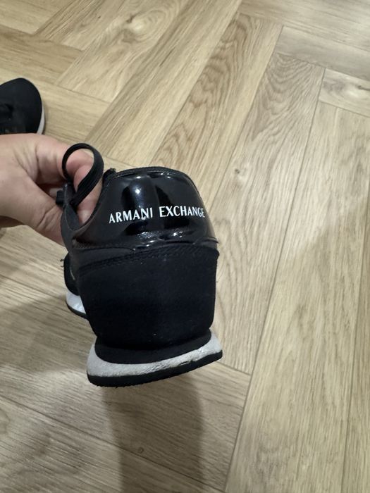 Продам кроссовки Armani exchange оригинал
