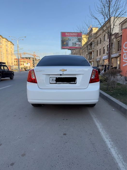 Petno yuq kraskasi toza