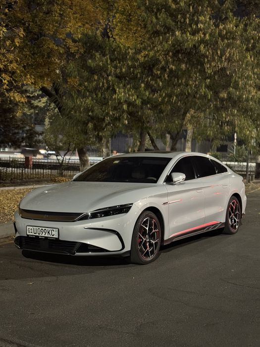 Byd Han 715 Flagship