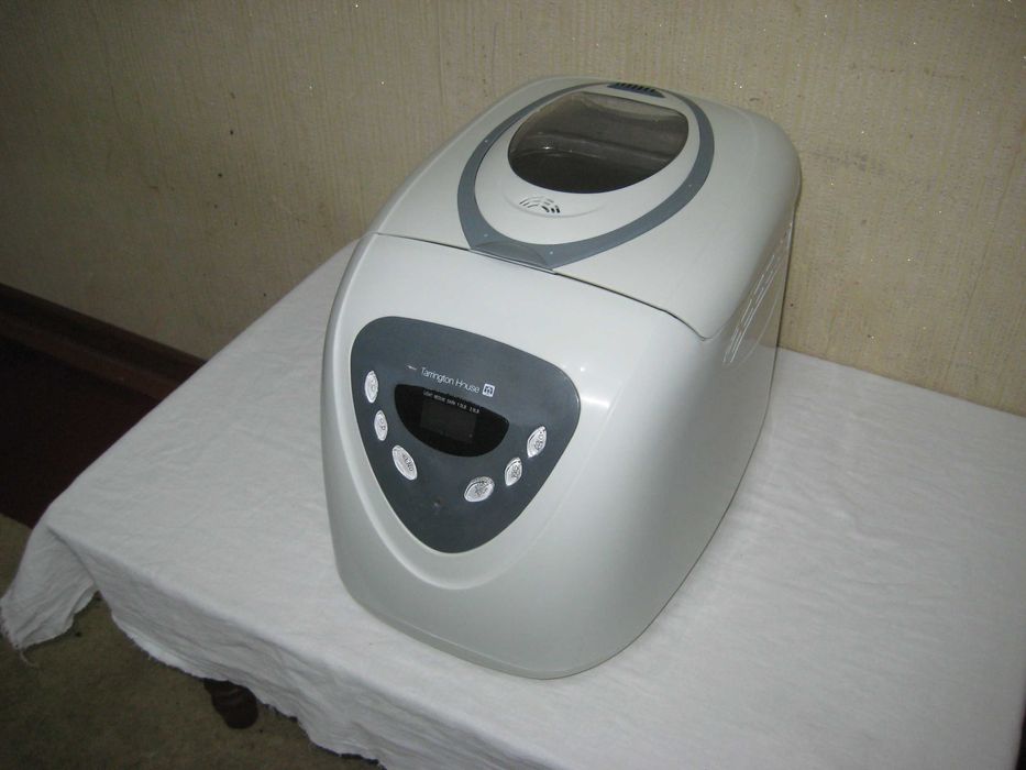 Хлебопечка Tarrington House оригинал отличном почти новым состоянии!