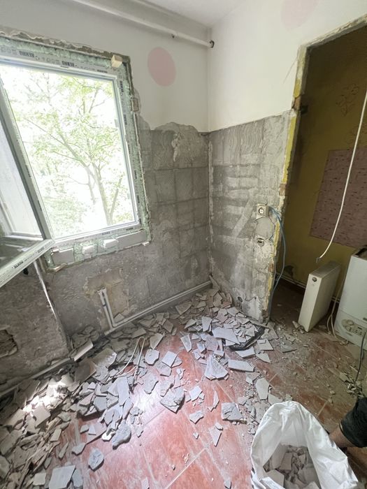 Evacuăm moloz și deșeuri – rapid și ieftin