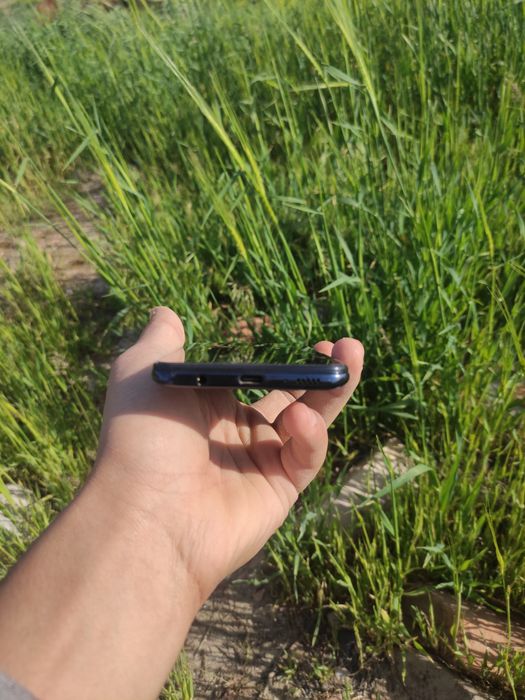 Samsung a50 64 GB ishlashi yaxshi