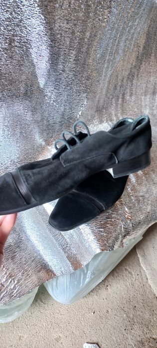 Продам обувь замшевая