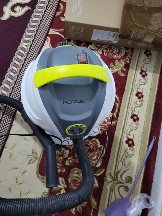 Шаңсорғыш rovus жасап тұр