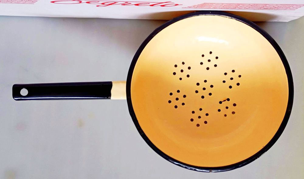 Дуршлаг эмалированный. СССР.