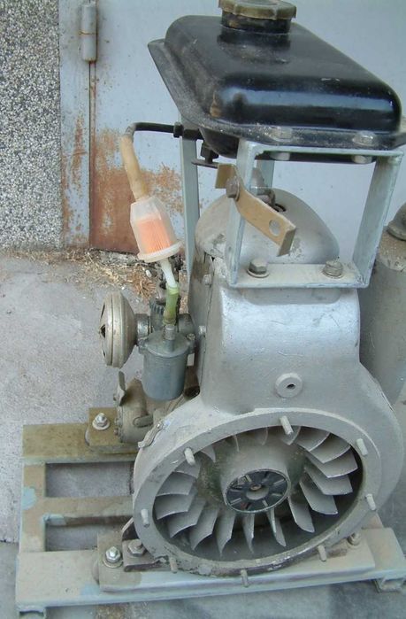 бензинови едноцилиндрови двигатели