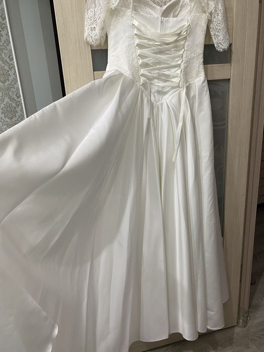 Продам свадебное платье