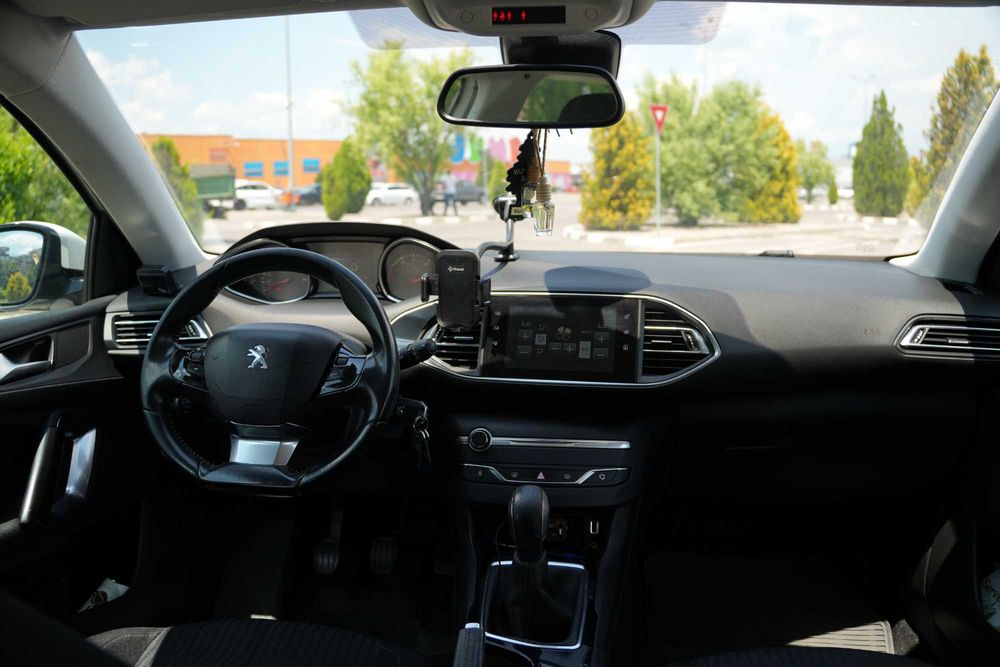 Peugeot 308 II 2014 1.6 HDI 92 CP