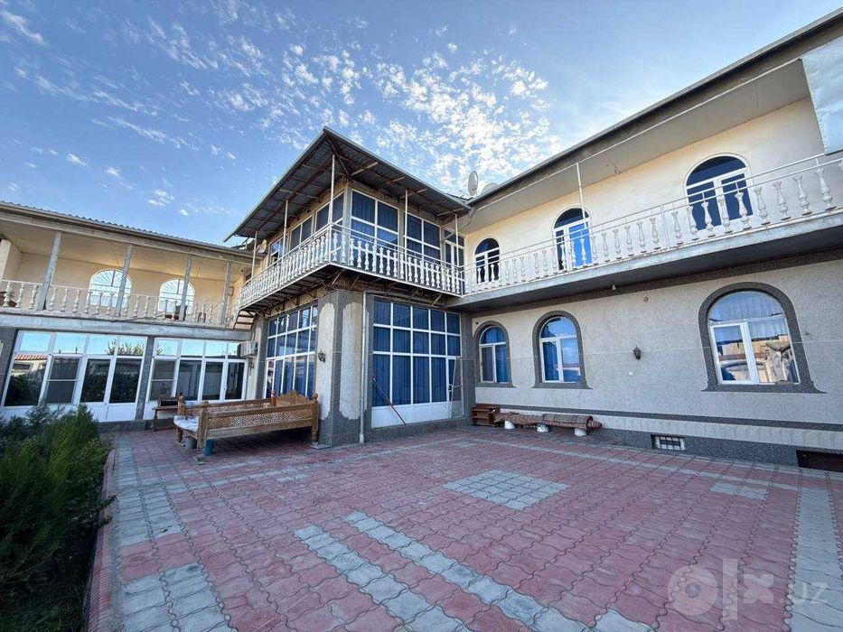 Ховли сотилади 8 сотиқ