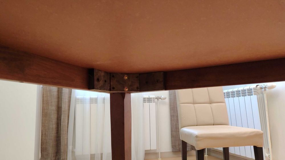 стол  деревянный