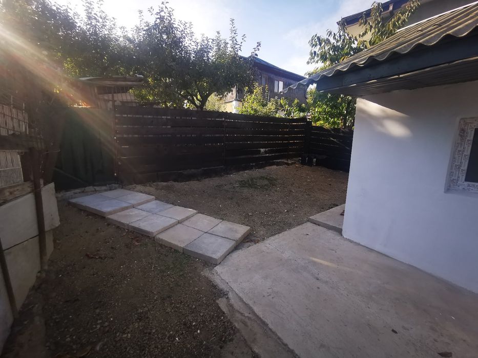 Vând casa sararie copou