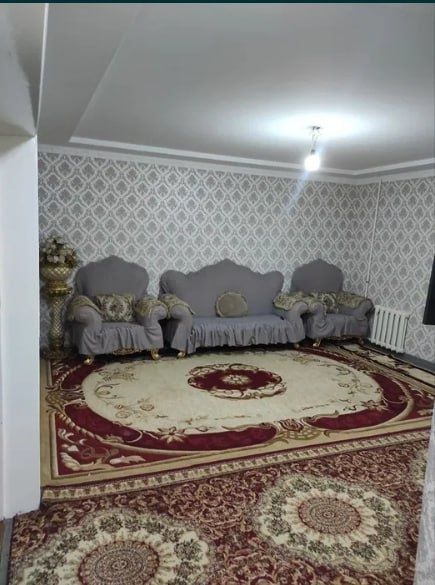 Срочно Продаётся Мирабад Саракулька 3/2/4 ремонт средний  с мебелью !