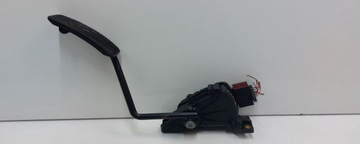 Pedala acceleratie 9204284 Opel Agila prima generatie