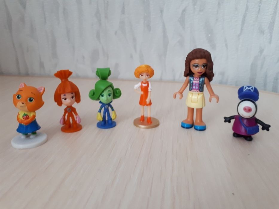 Киндер игрушки разные