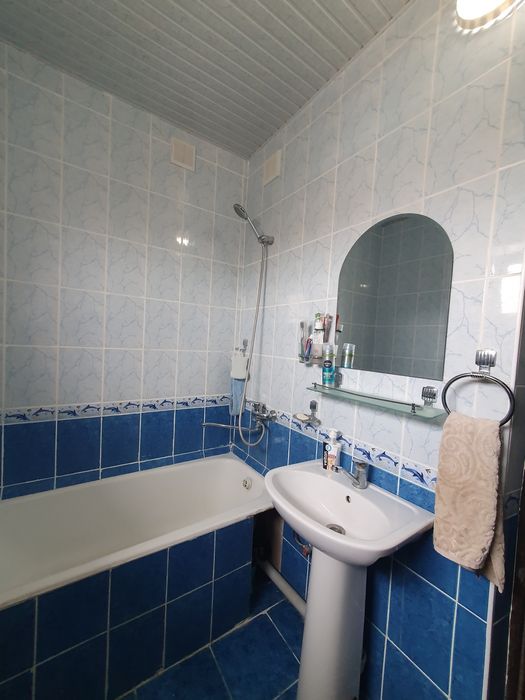 Продается 4 комнатная квартира. Кибрай. Центр. 77-серия