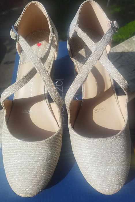 Vând pantofi măr.36