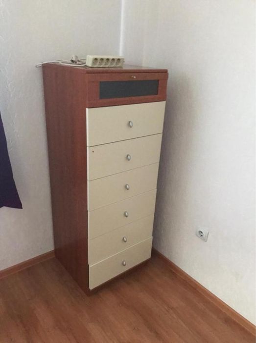 Продам спальный гарнитур