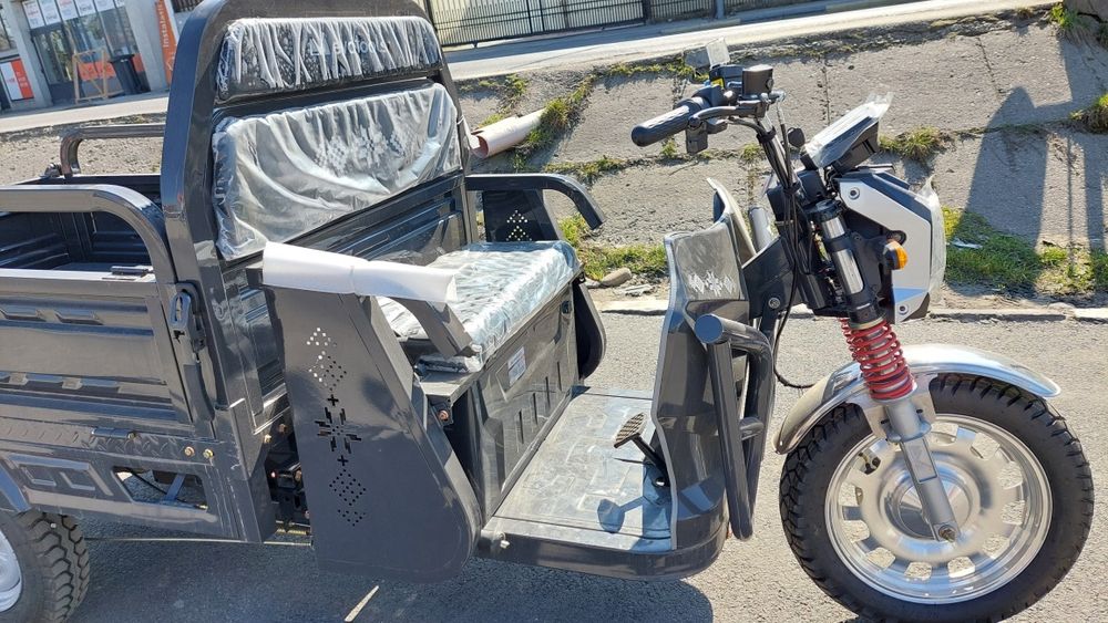 Triciclu Electric cu Basculanta Hidraulica