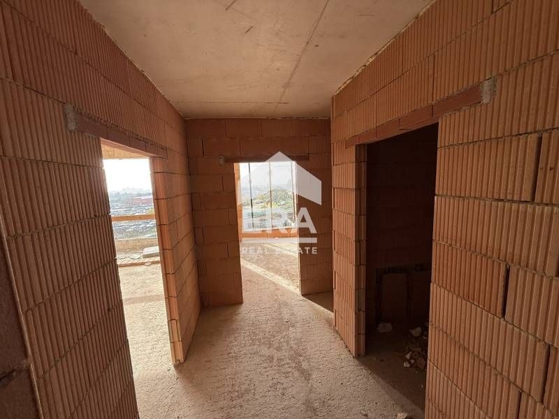 Продава се Двустаен апартамент в Варна, Владислав Варненчик - 69 кв.м за 680 €/кв.м - Снимка #3