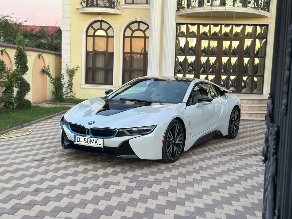 2015 BMW i8 plug in hybrid
