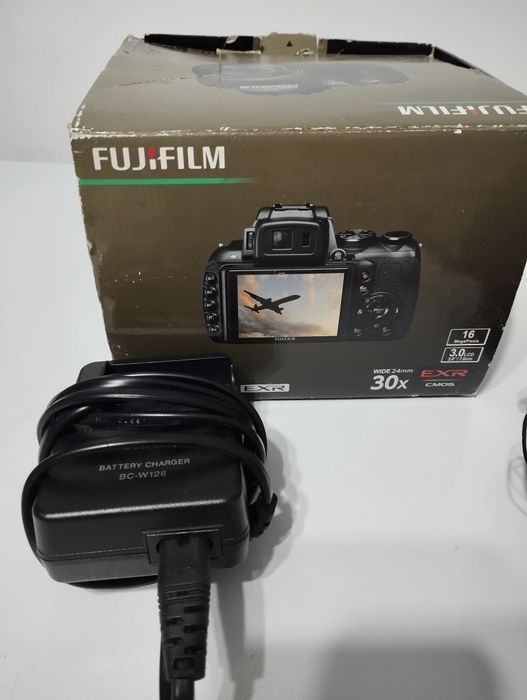 Фотоаппарат Fujifilm HS 30