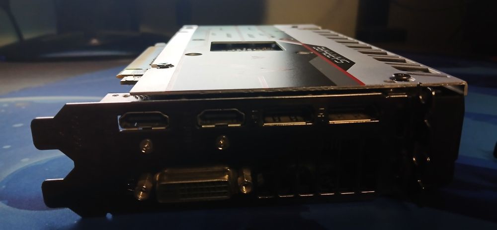 Vând placa video rx 580 4gb