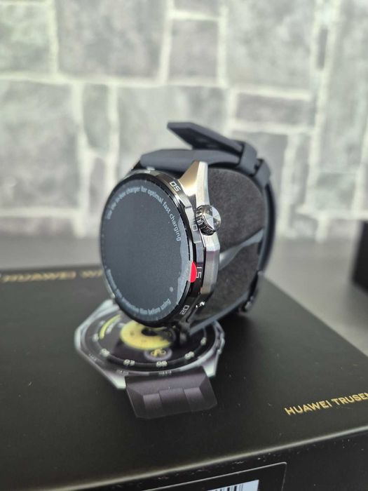 Huawei Watch GT6 46mm ЧИСТО НОВ