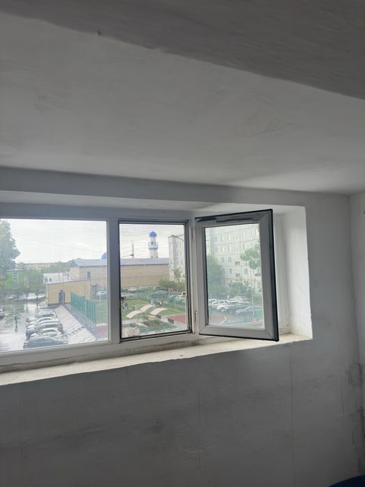 Продам 2х квартиру Ауэзова 4