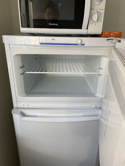 Холодильник indesit