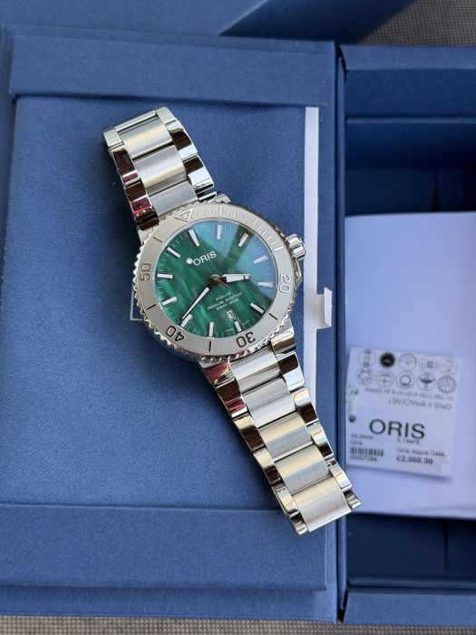 Автоматичен часовник Oris Aquis Date X Bracenet 43.5mm
