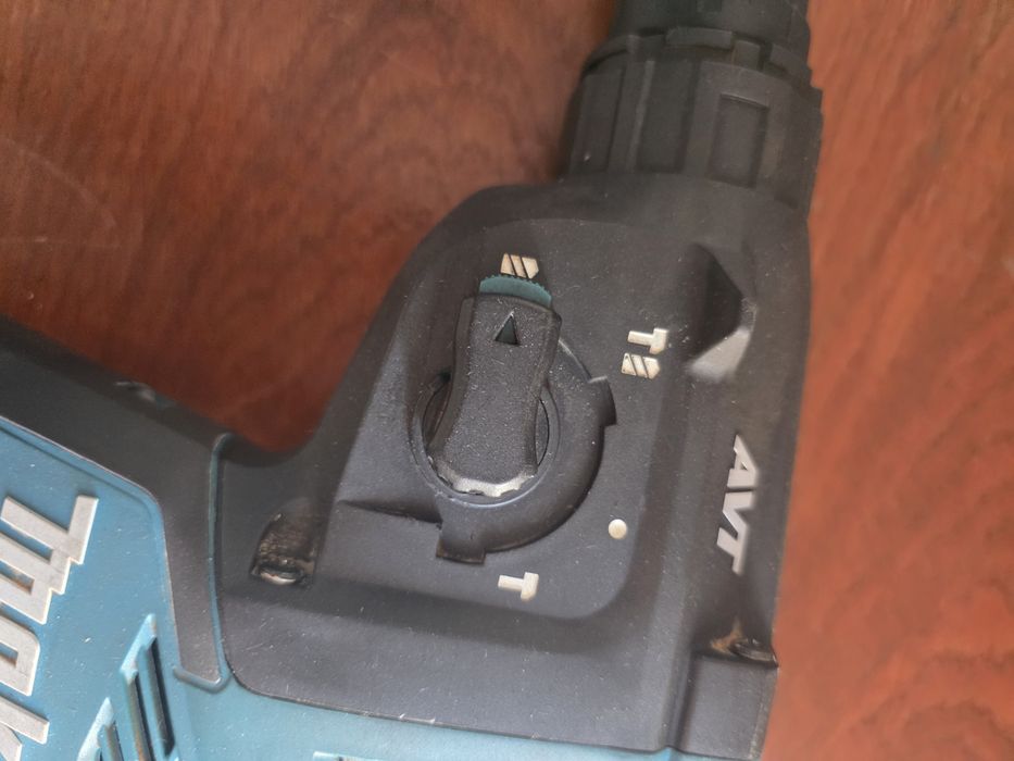 Coican rotopercutor Makita DHR281 -Defect