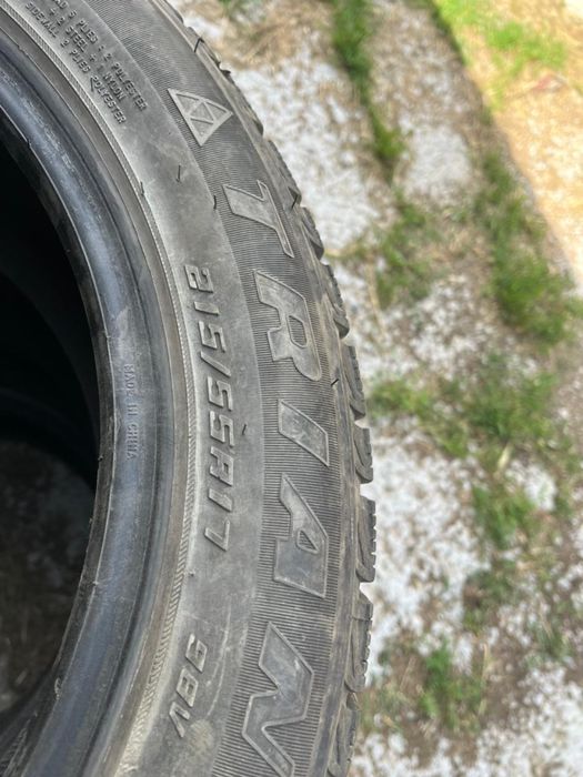 Балон зимный 215/55 R17